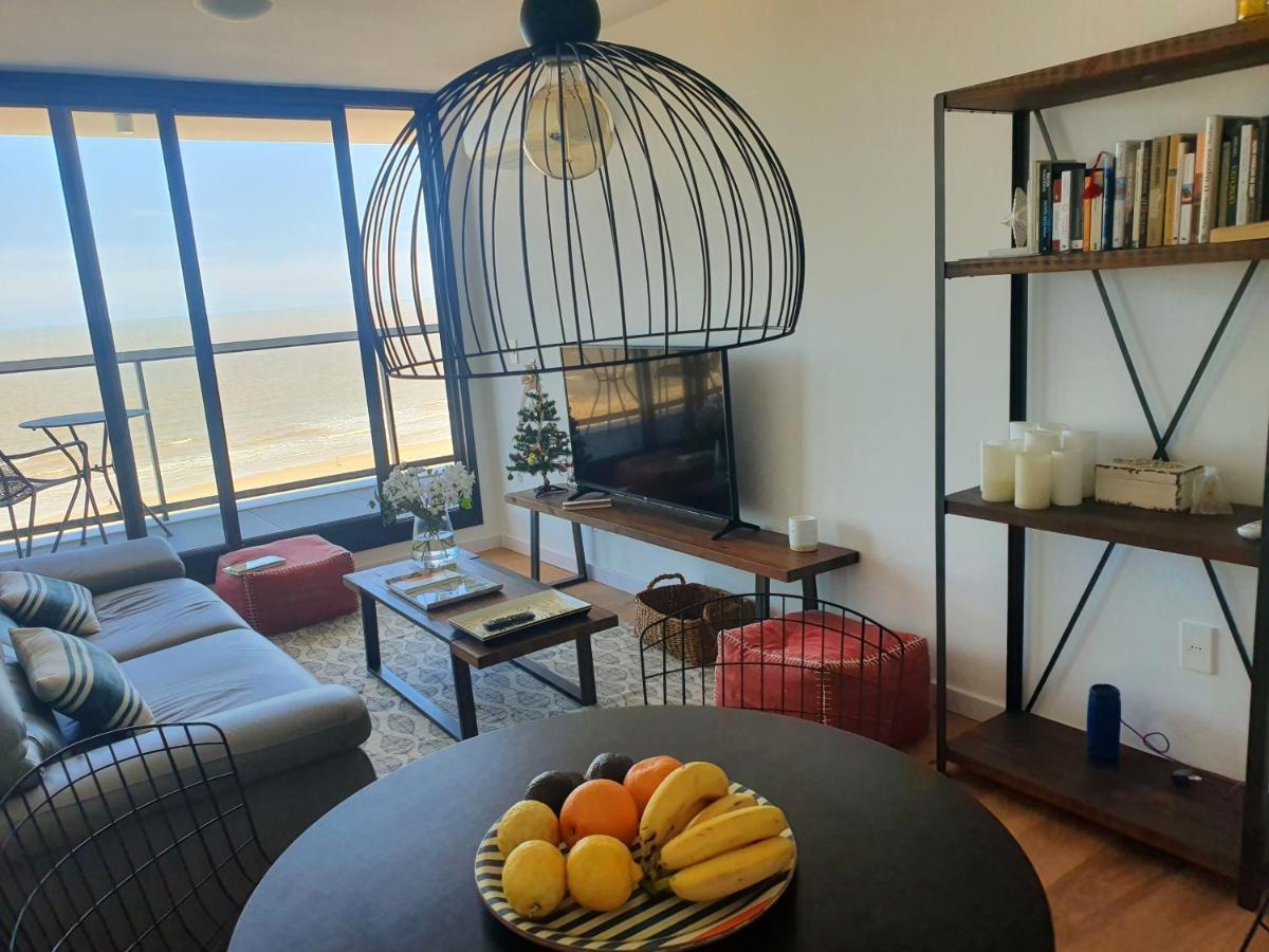 Modern Apartment First Line Beach Montevideo Uy Buitenkant foto