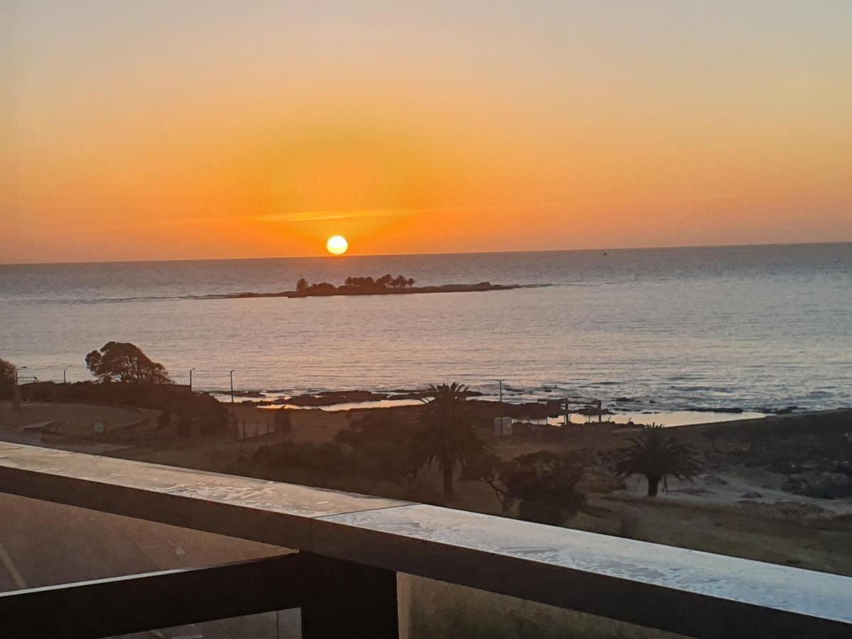 Modern Apartment First Line Beach Montevideo Uy Buitenkant foto